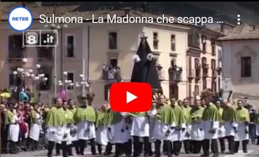 Madonna che scappa in piazza