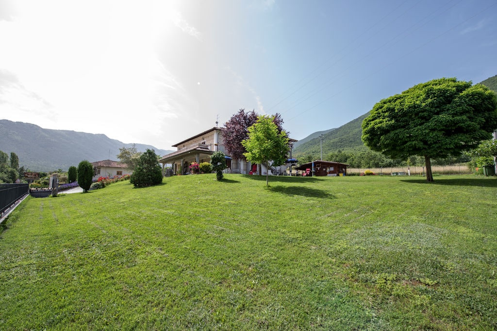 esterni del poggio dei Pettirossi